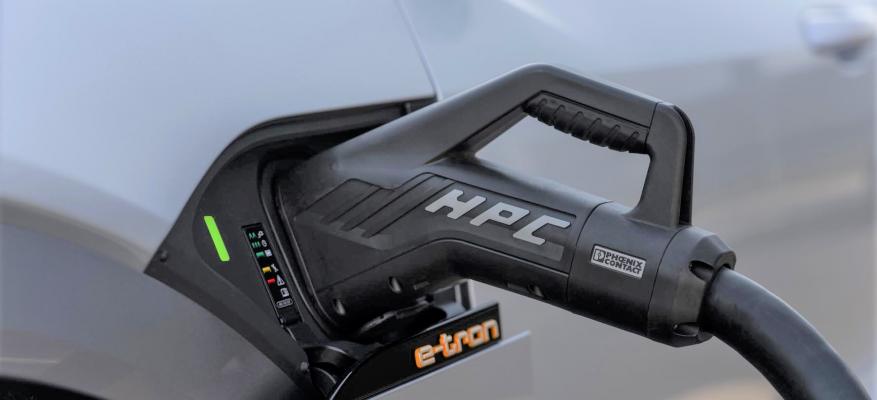 Τι λέει η Audi για τους ταχυφορτιστές και την ταχύτητα φόρτισης!!! | STARTEG.GR
